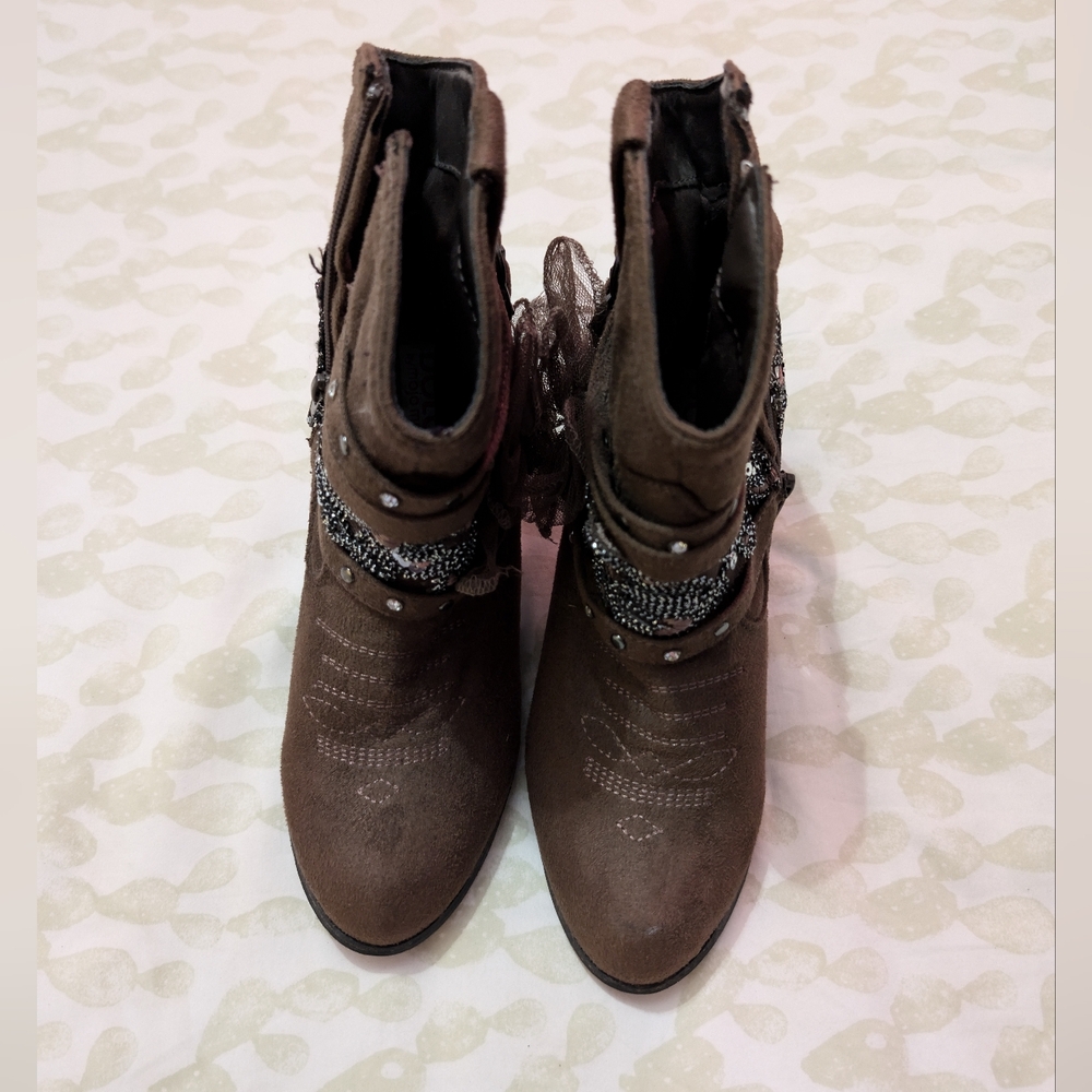 Woman's boots